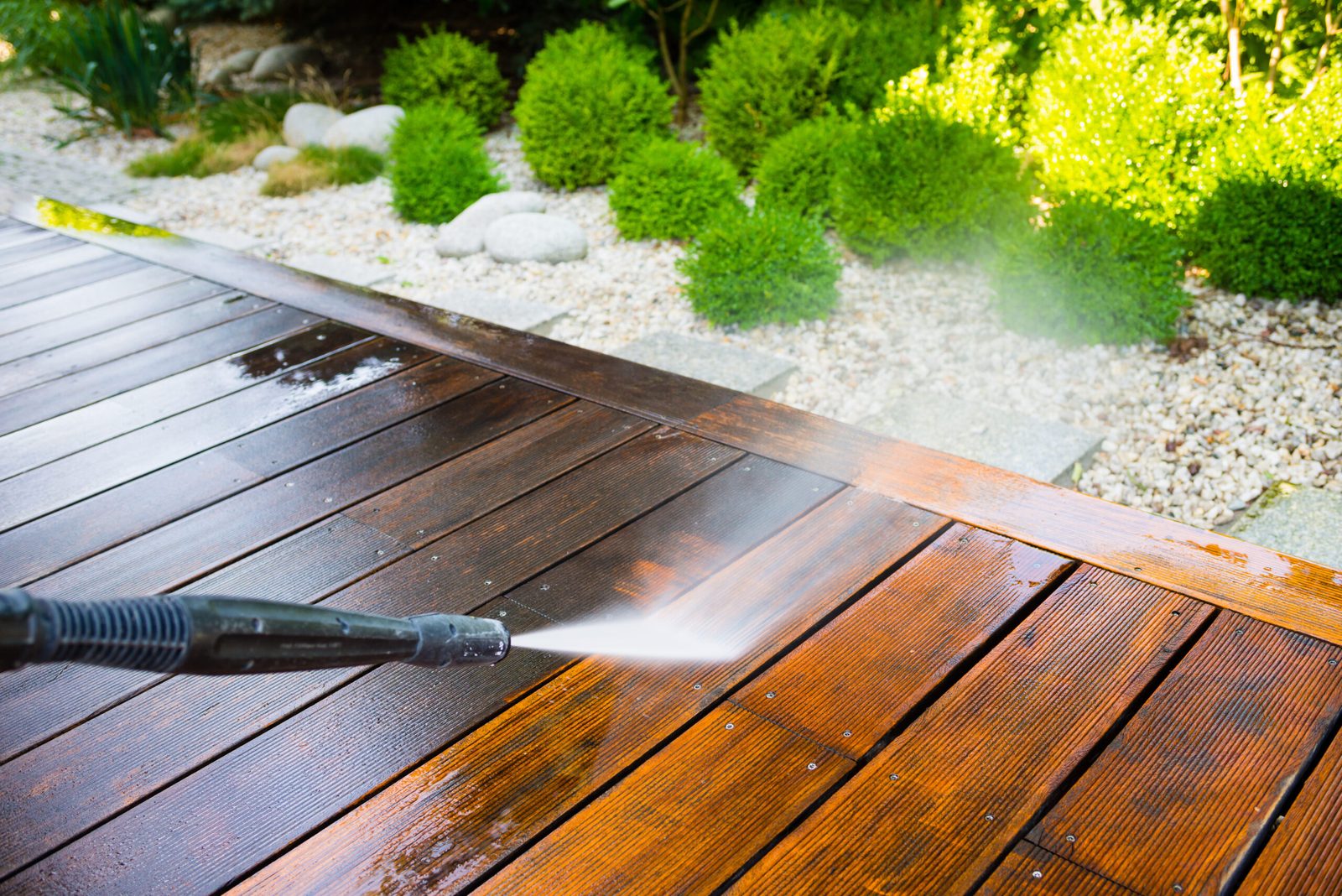 Before and after pressure washing: Deck restoration